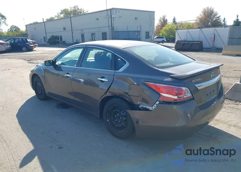 2015 Nissan Altima 2.5/2.5 S/2.5 Sl/2.5 Sv z USA, uszkodzony, nr VIN 1N4AL3AP5FC167296